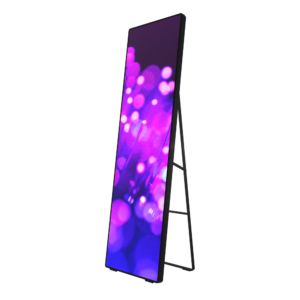 9 Exponering och tryckprodukter till företag Digital LED Rollup är en ny typ av skärm som kombinerar ett futuristiskt utseende och hög kvalitet. Klara och färgstarka bilder på en LED-skärm som likt en magnet fångar potentiella kunders ögon och skapar ett positivt intryck för åskådarna. <strong>Storlek:</strong> 570 x 1897 mm <strong>Djup:</strong> 33 mm Digital Rollup